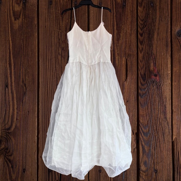 Elegant White Floral Prom Gown - Picture 2 of 6